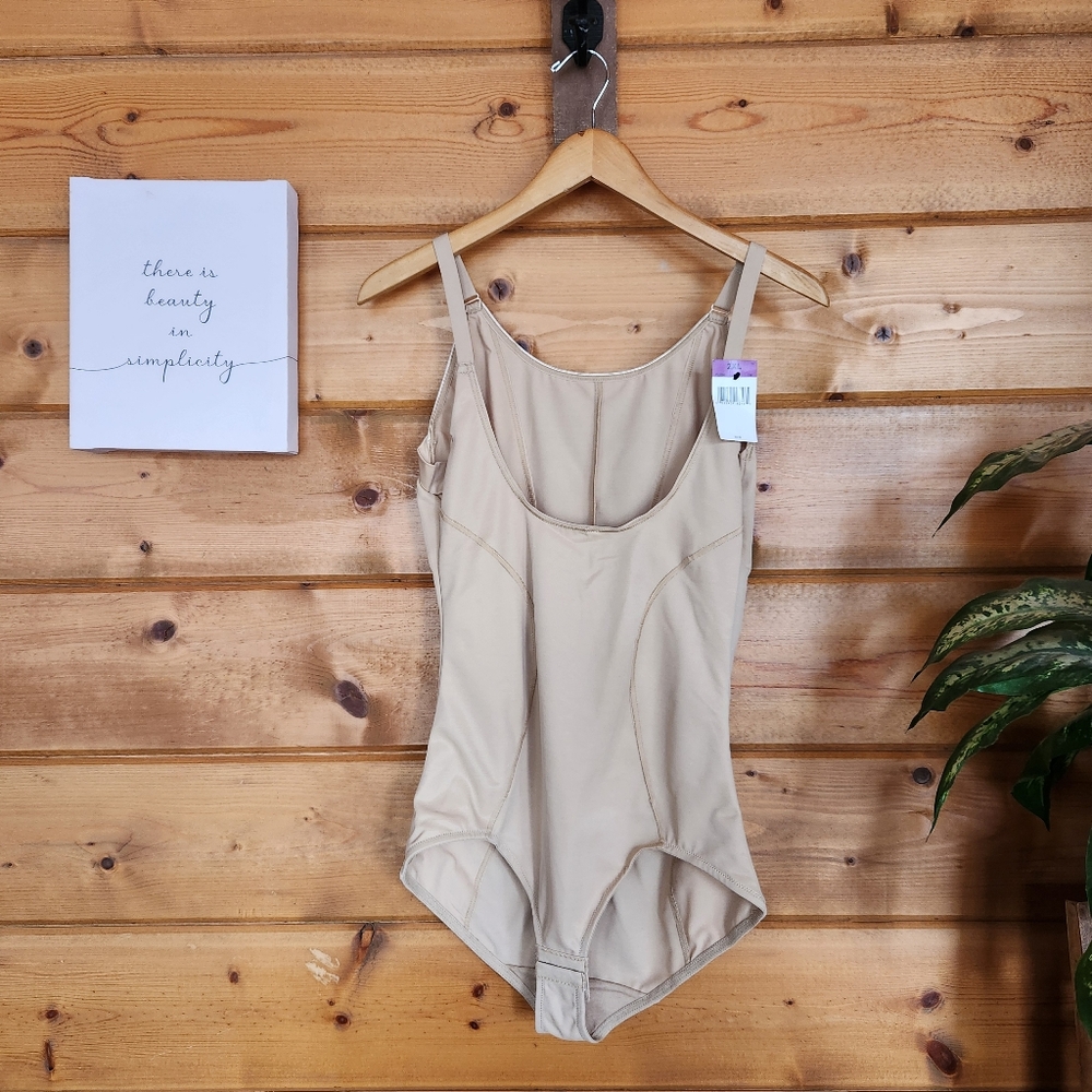 Maidenform NWT Ultimate Slimmer Wear Own Bra Shapewear Beige FL2656 Plus Sz 2XL